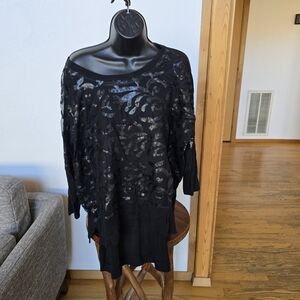 Chelsea & Theodore Black Tank Lined Sequin Knir Blouse